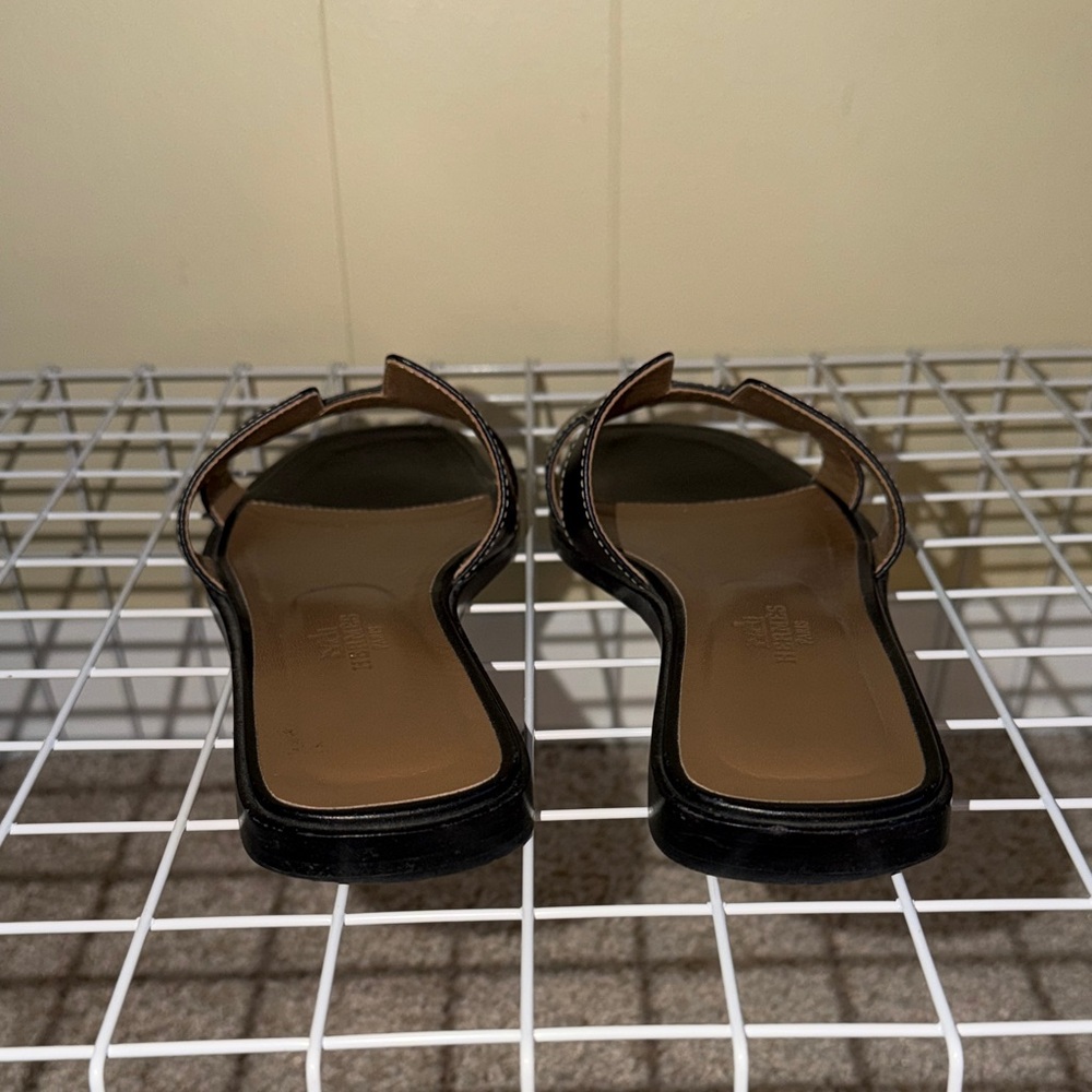 Hermes Black Oran Sandals 35 - Picture 4 of 15